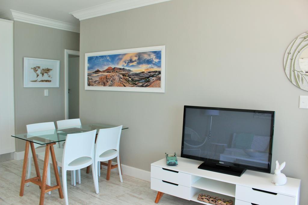 בלוברגסטראנד Blouberg Beachfront Apartment חדר תמונה