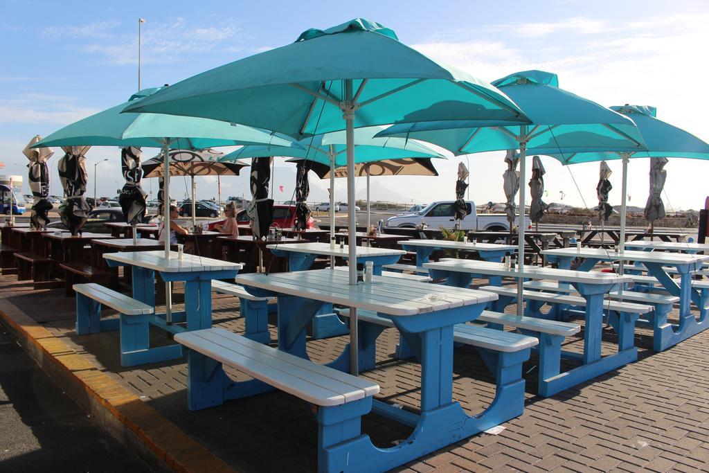 בלוברגסטראנד Blouberg Beachfront Apartment חדר תמונה