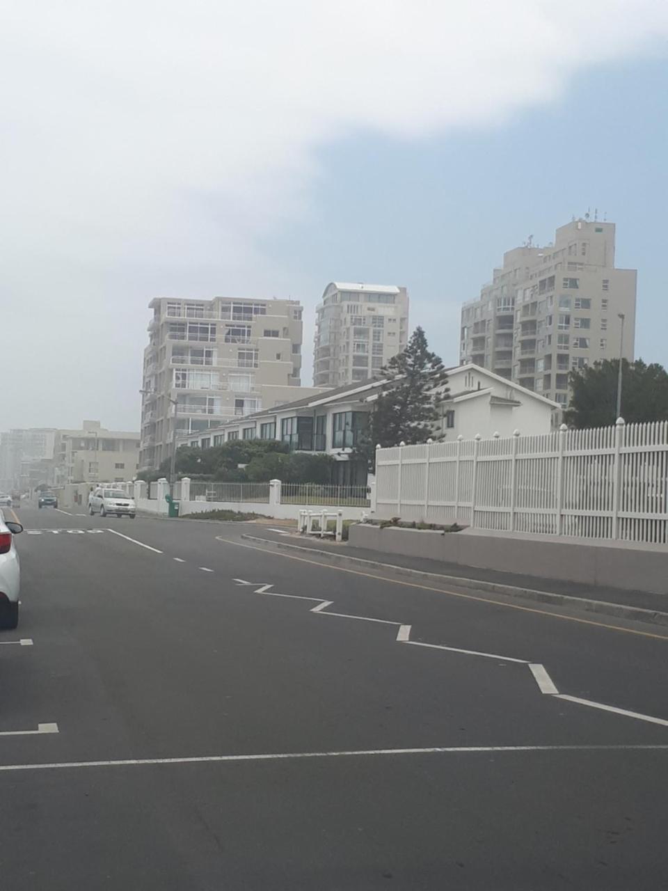 בלוברגסטראנד Blouberg Beachfront Apartment מראה חיצוני תמונה