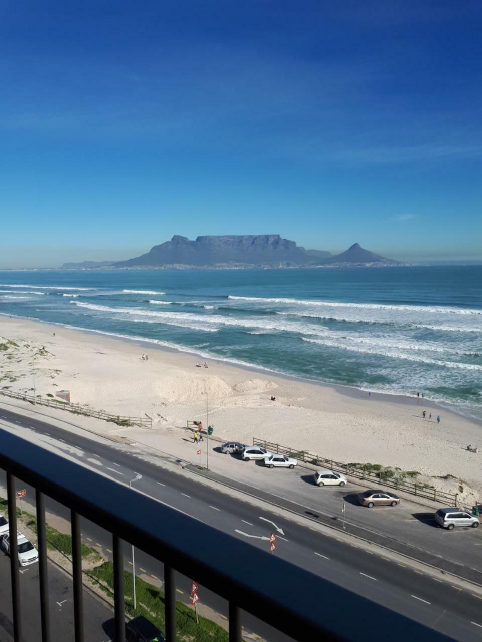 בלוברגסטראנד Blouberg Beachfront Apartment מראה חיצוני תמונה